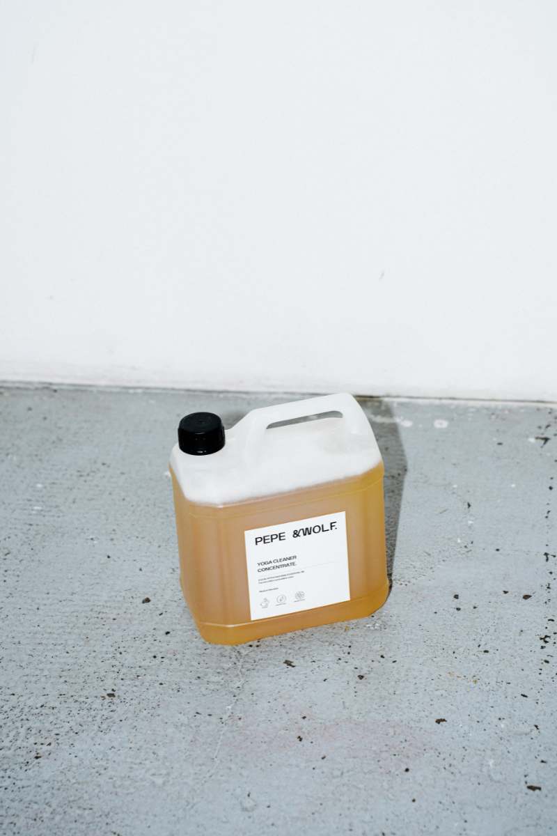 All-Natural Yoga & Reformer Cleaner Concentrate (3L – Makes 18L)