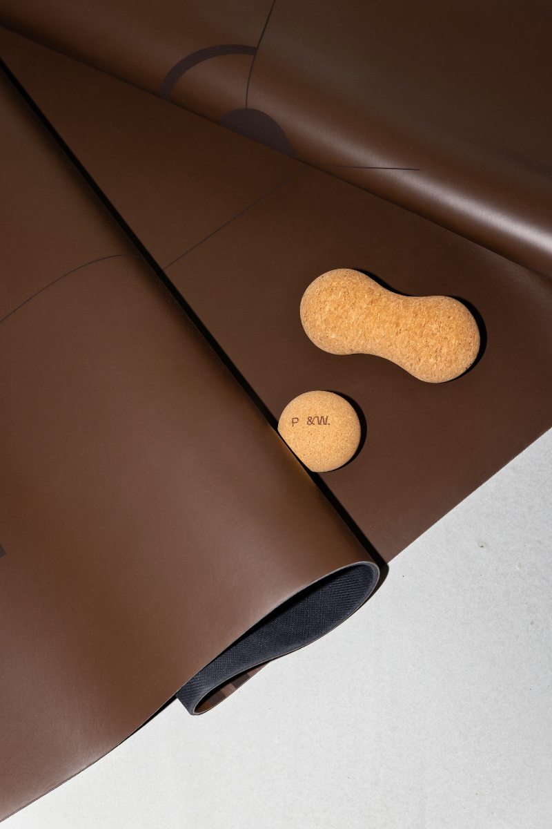 CHOCOLATE Studio Mat.